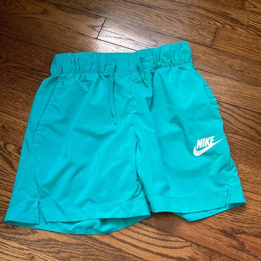 teal nike shorts - Picture 1 of 3